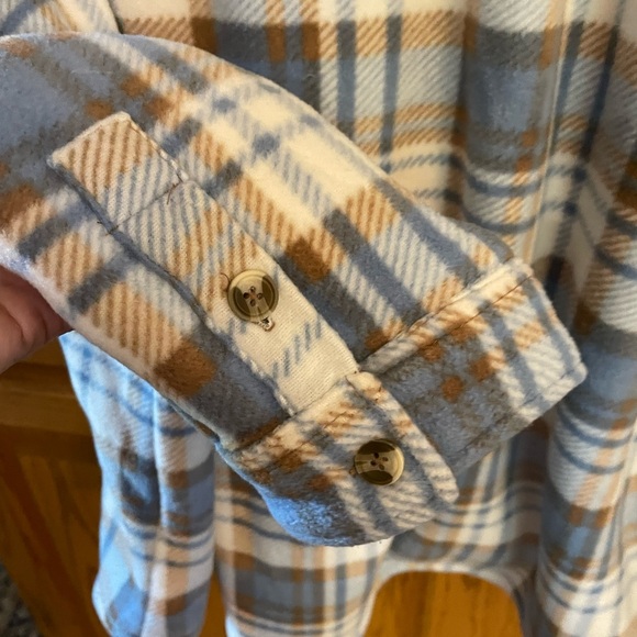 Sage Collective Shacket - Picture 4 of 4